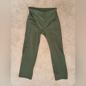 Old Navy Cropped Leggings with Pockets